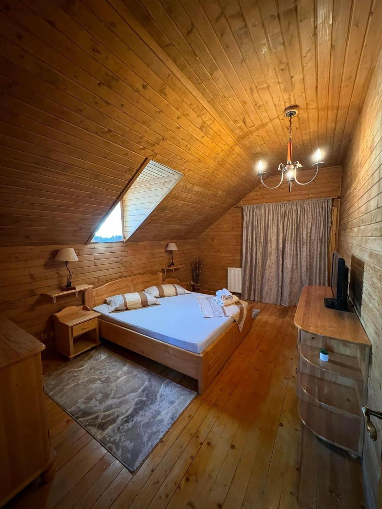 Casa De Vacanta Caciulata Exteriér fotografie